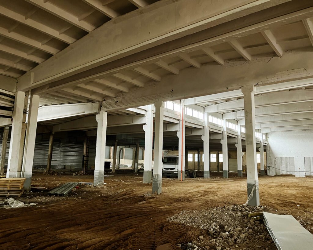 Pramonių grindų betonavimo paslaugos: grunto lyginimo ir paruosimo darbai betonavimui. Teikiame paslaugas Lietuvoje, Tauragės regione: Šilutėje, Raseiniuose, Pagėgiuose, Šilalėje, Jurbarke.